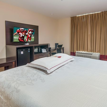 Red Roof Inn Plus+ Fort Worth - Burleson Bagian luar foto