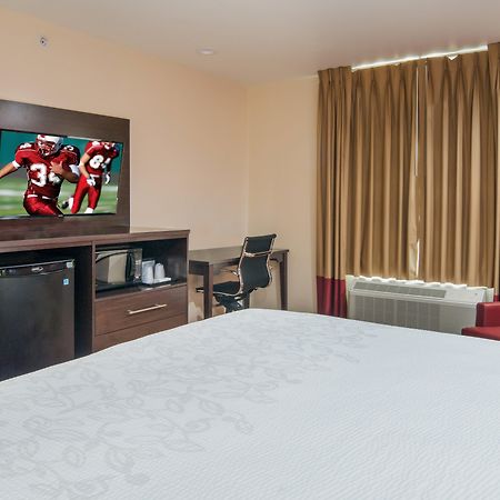Red Roof Inn Plus+ Fort Worth - Burleson Bagian luar foto
