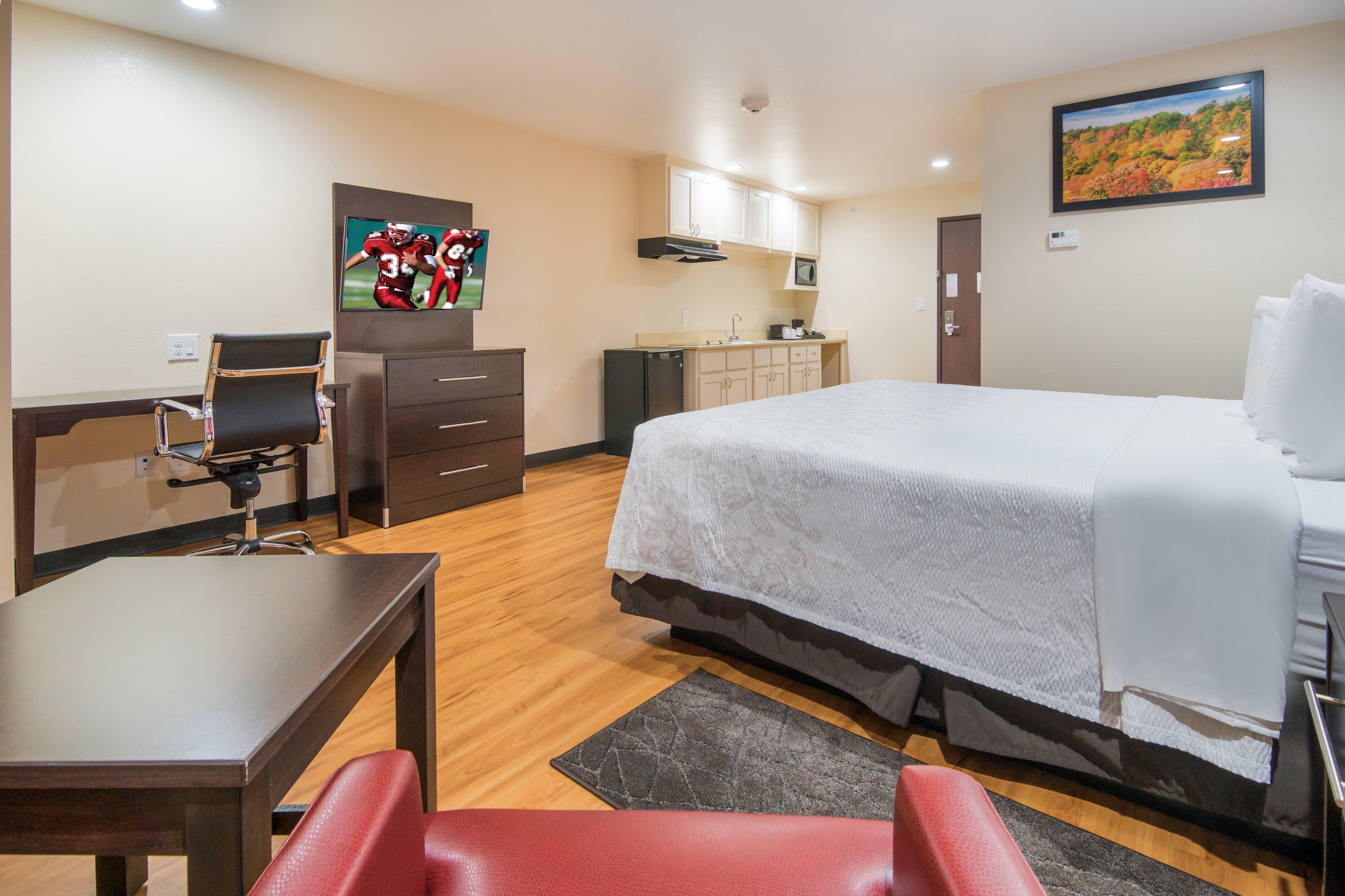 Red Roof Inn Plus+ Fort Worth - Burleson Bagian luar foto