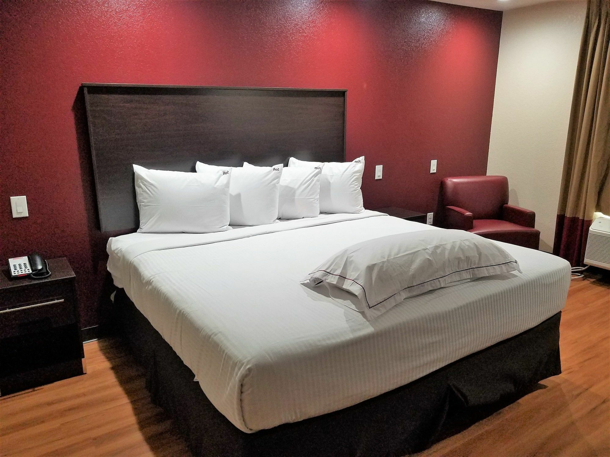 Red Roof Inn Plus+ Fort Worth - Burleson Bagian luar foto